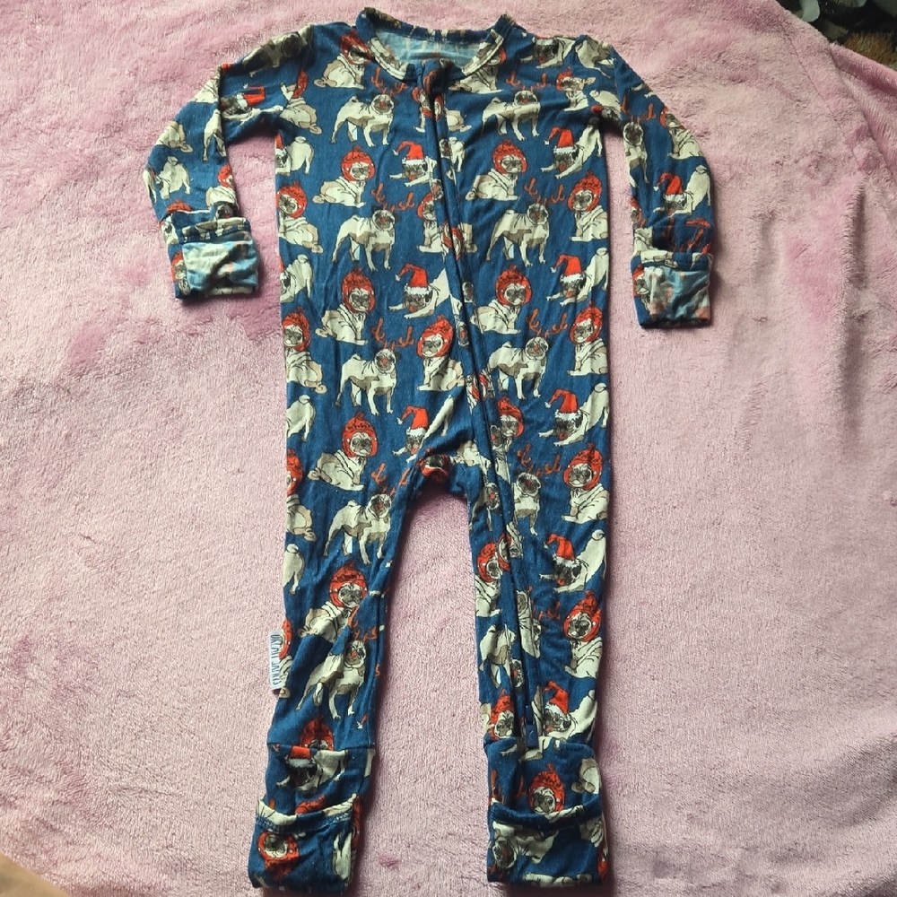 Dream Jamms Bah Hum-Pug Bamboo Viscose Holiday Pug Print Convertible Footie 